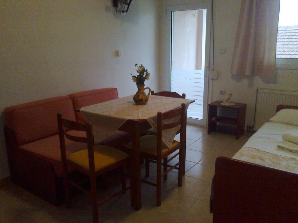 Phyllis Maisonettes Kallithea  Номер фото