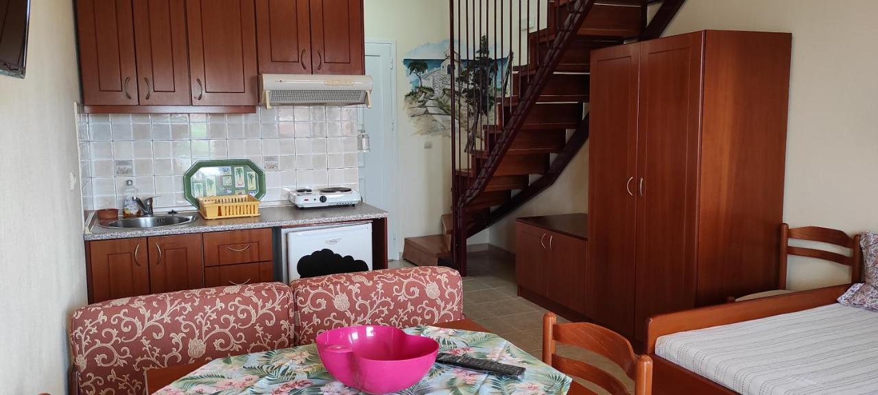 Phyllis Maisonettes Kallithea  Экстерьер фото